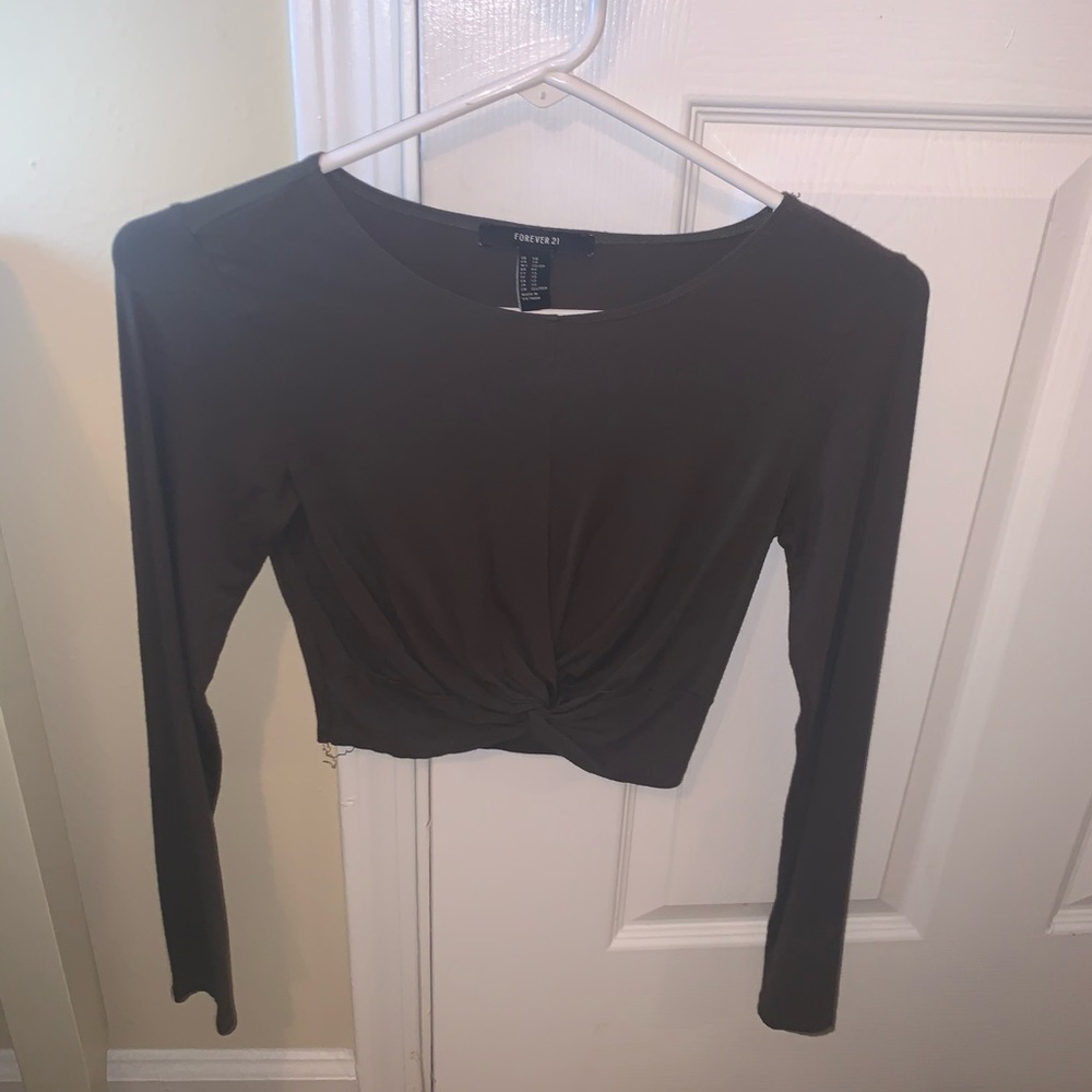 Long sleeve crop top